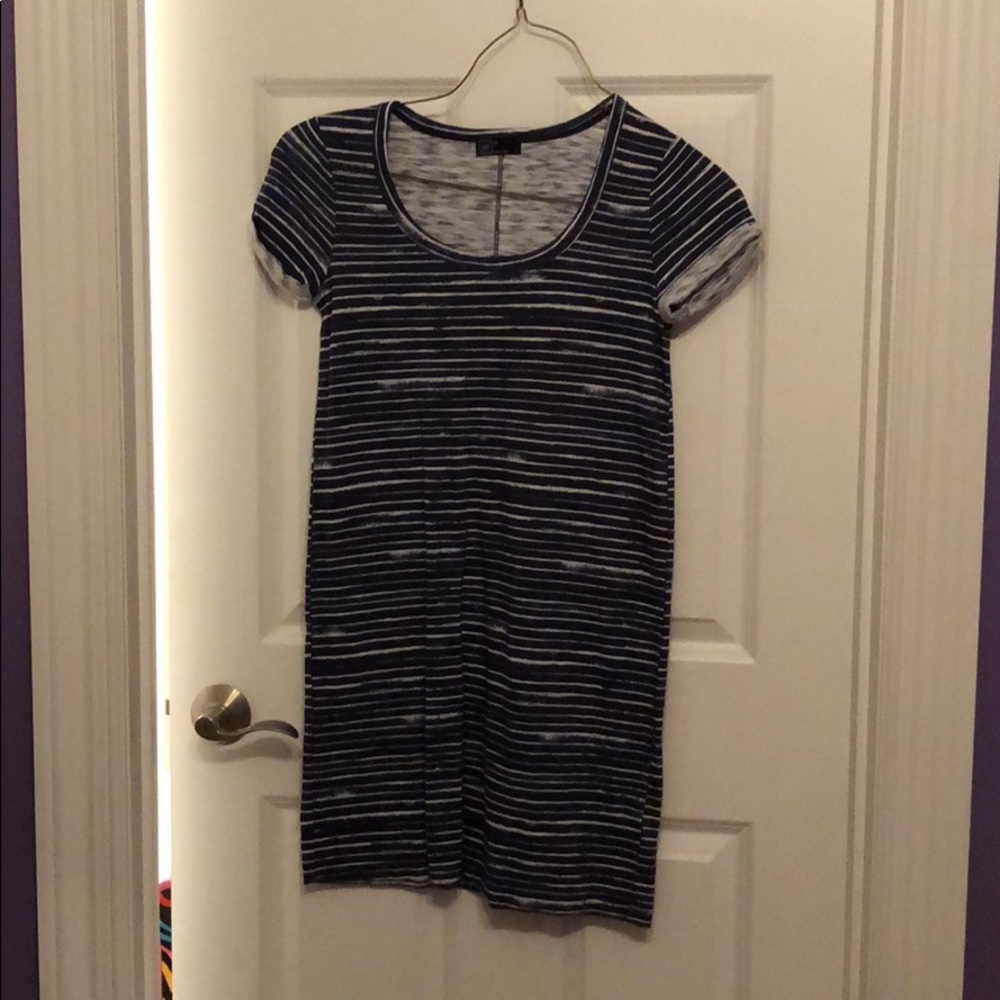 Gap T-shirt dress never worn!